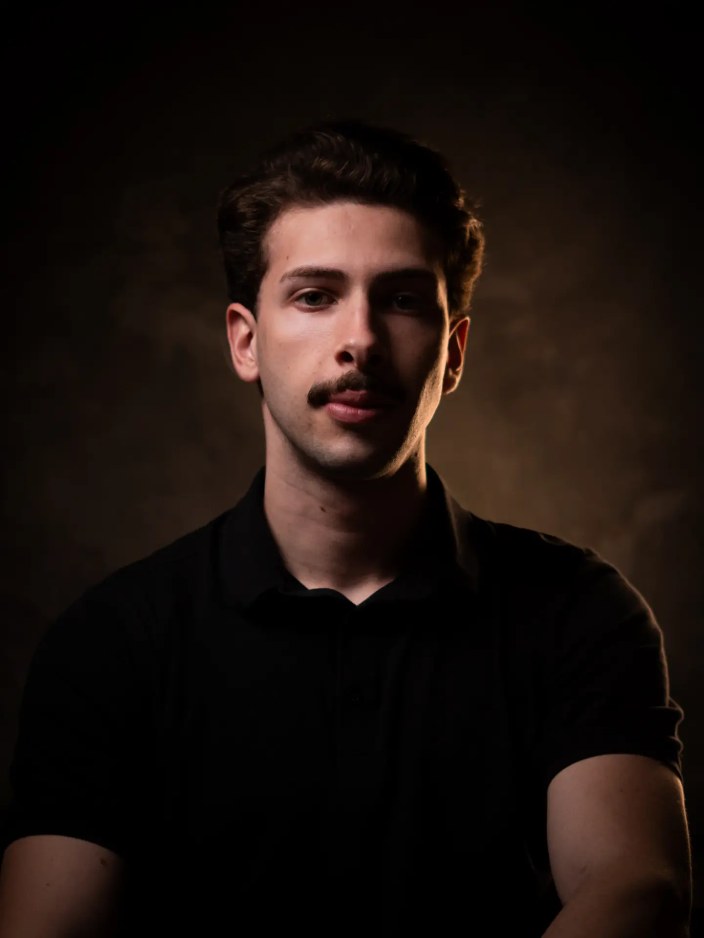 Retrato de Andrew Correa, videomaker e produtor de conteúdo audiovisual
